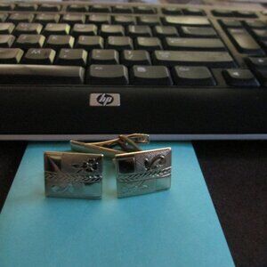 Cuff Links and Tie Clip Set, Swank, Gold 2-tone, patterned